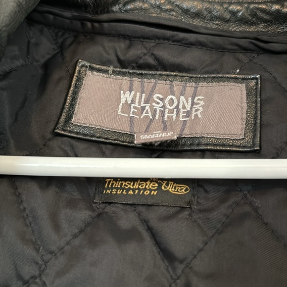 Wilsons Leather Jacket - Like New/EUC Men’s Large (C) - Picture 9 of 15